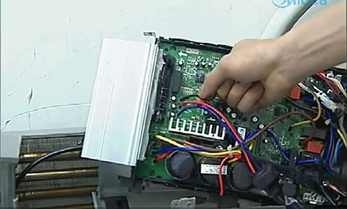 临潼美的空调电话是多少