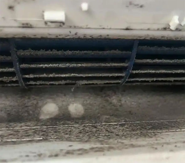 临潼空调吹的风有股烧焦味是怎么回事